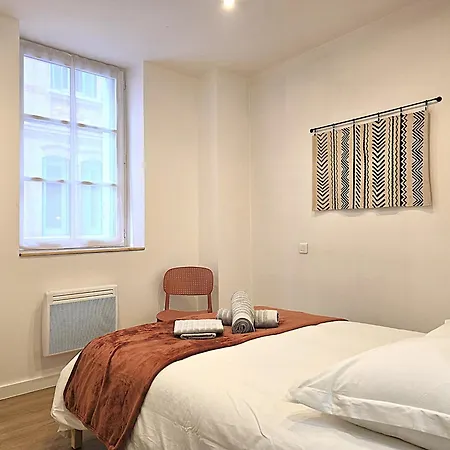 Apartment Le Sarrail - 2 A 4 Personnes - 1 Double Separee - 5 Min A Pied De La Gare Et Centre