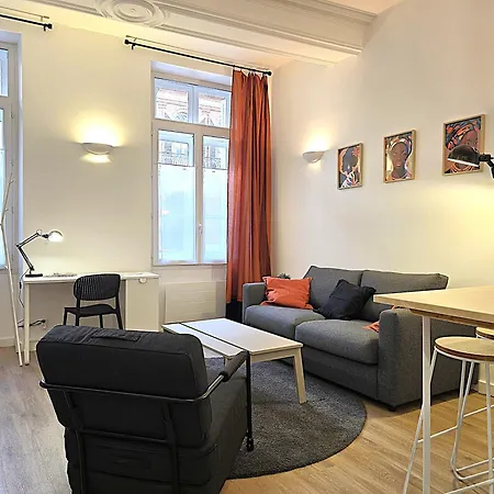Apartment Le Sarrail - 2 A 4 Personnes - 1 Double Separee - 5 Min A Pied De La Gare Et Centre *