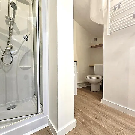 Apartment Le Sarrail - 2 A 4 Personnes - 1 Double Separee - 5 Min A Pied De La Gare Et Centre *